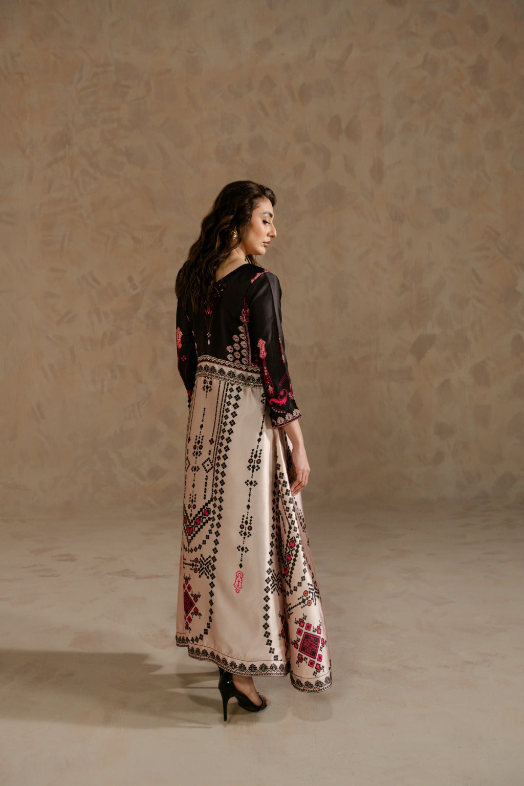 Luxury printed Charmeuse maxi pret outfit for women by Zehnaz