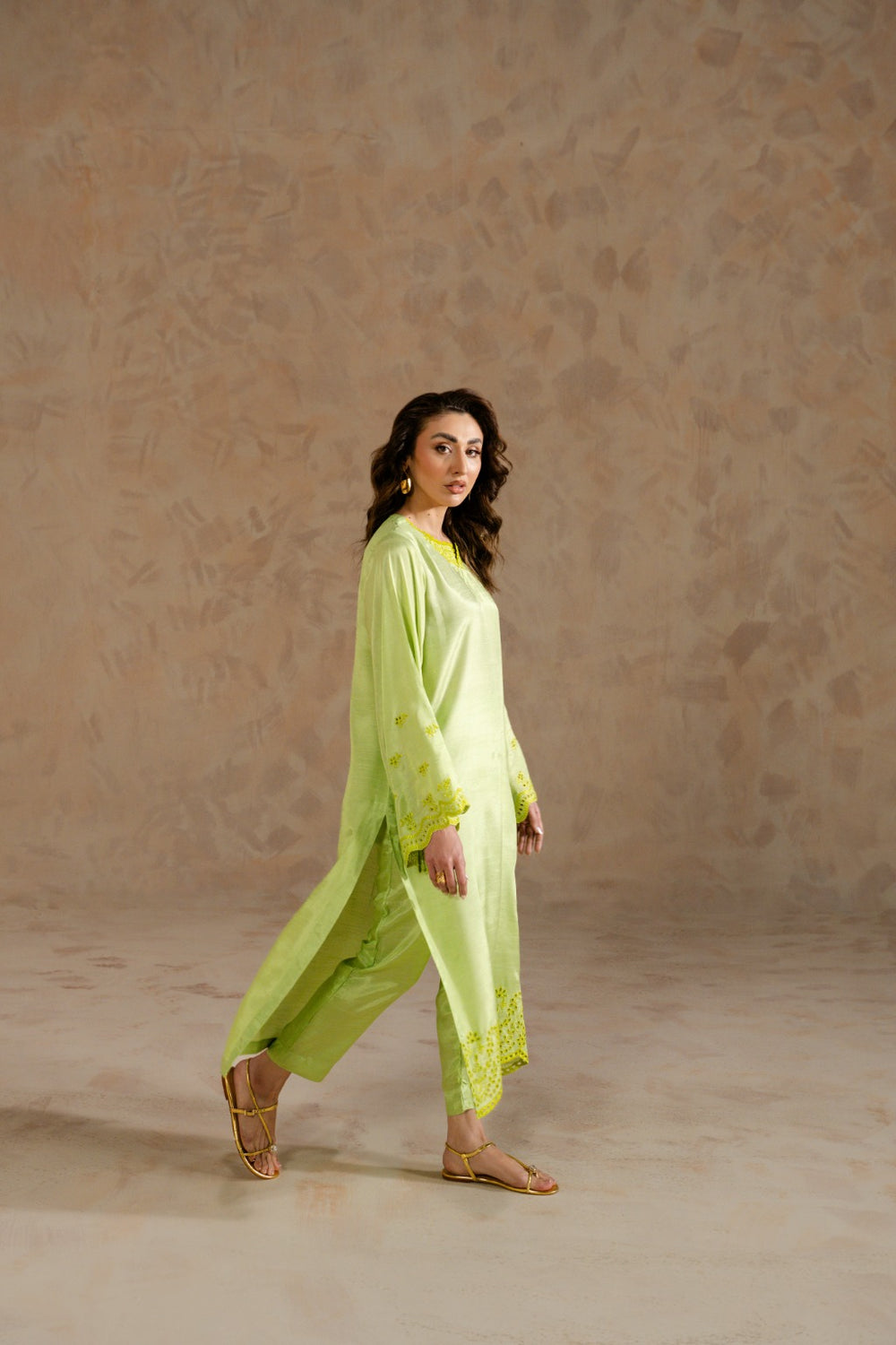 Elegant Schiffli embroidered raw silk pret outfit for women by Zehnaz