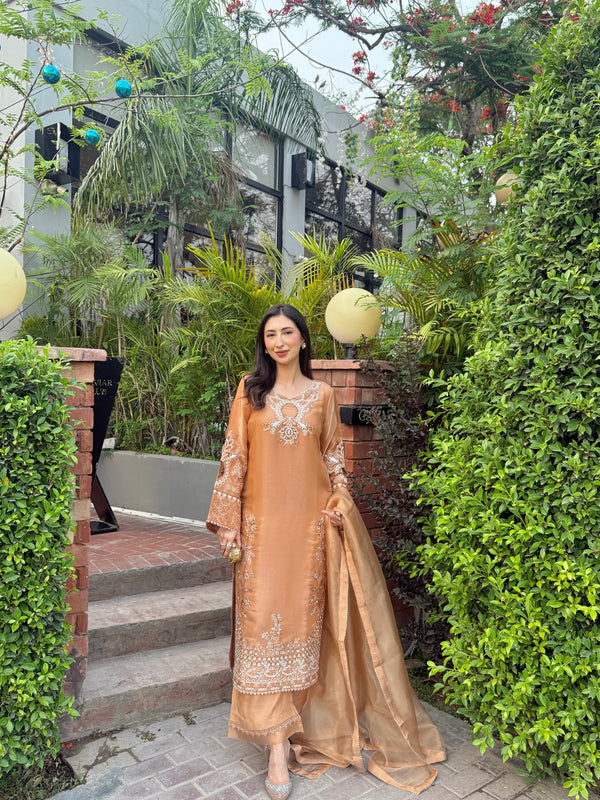 Amber – Embroidered Shisha Silk Set with Dupatta