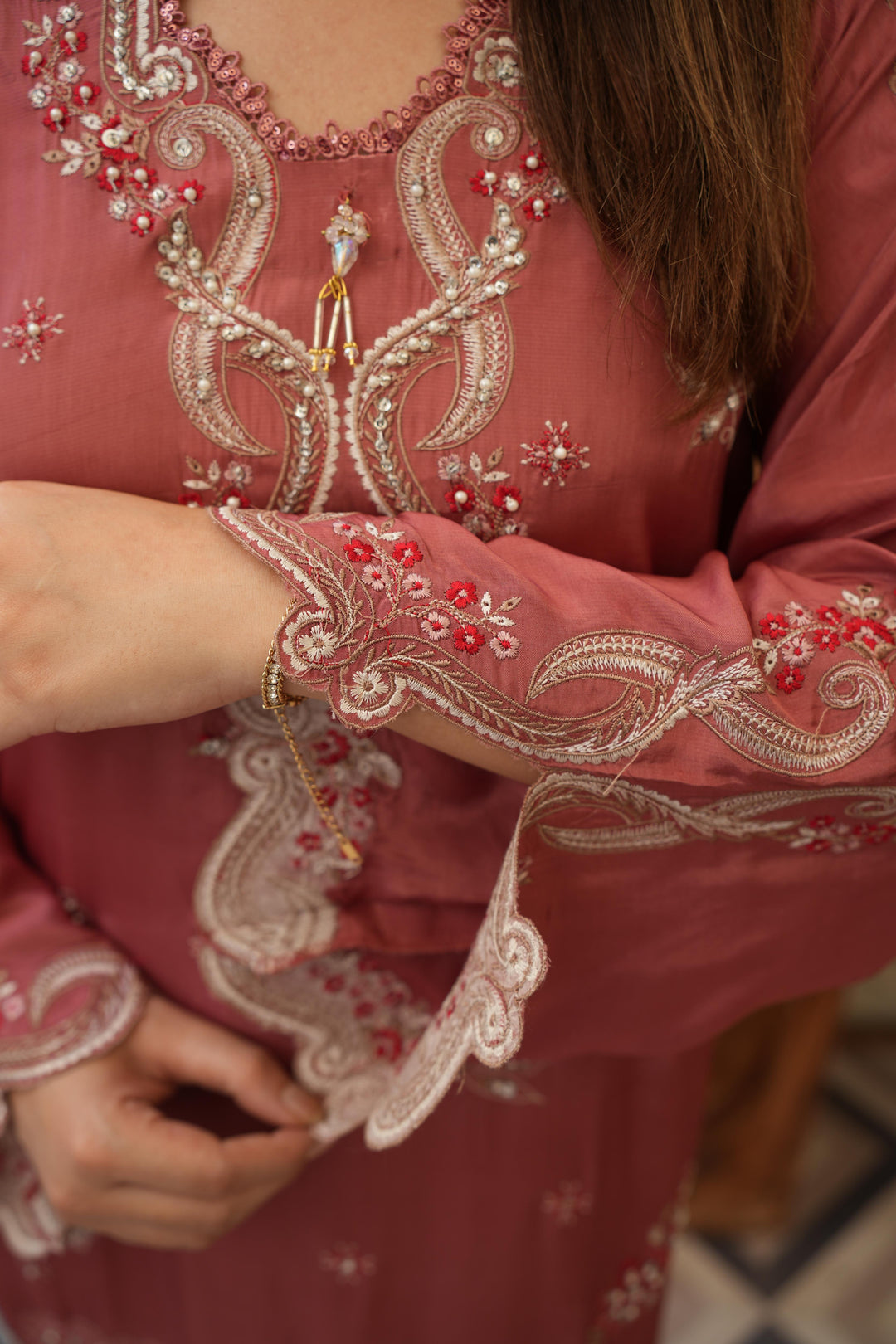 Roshane – Embroidered Raw Silk Kaftan Set