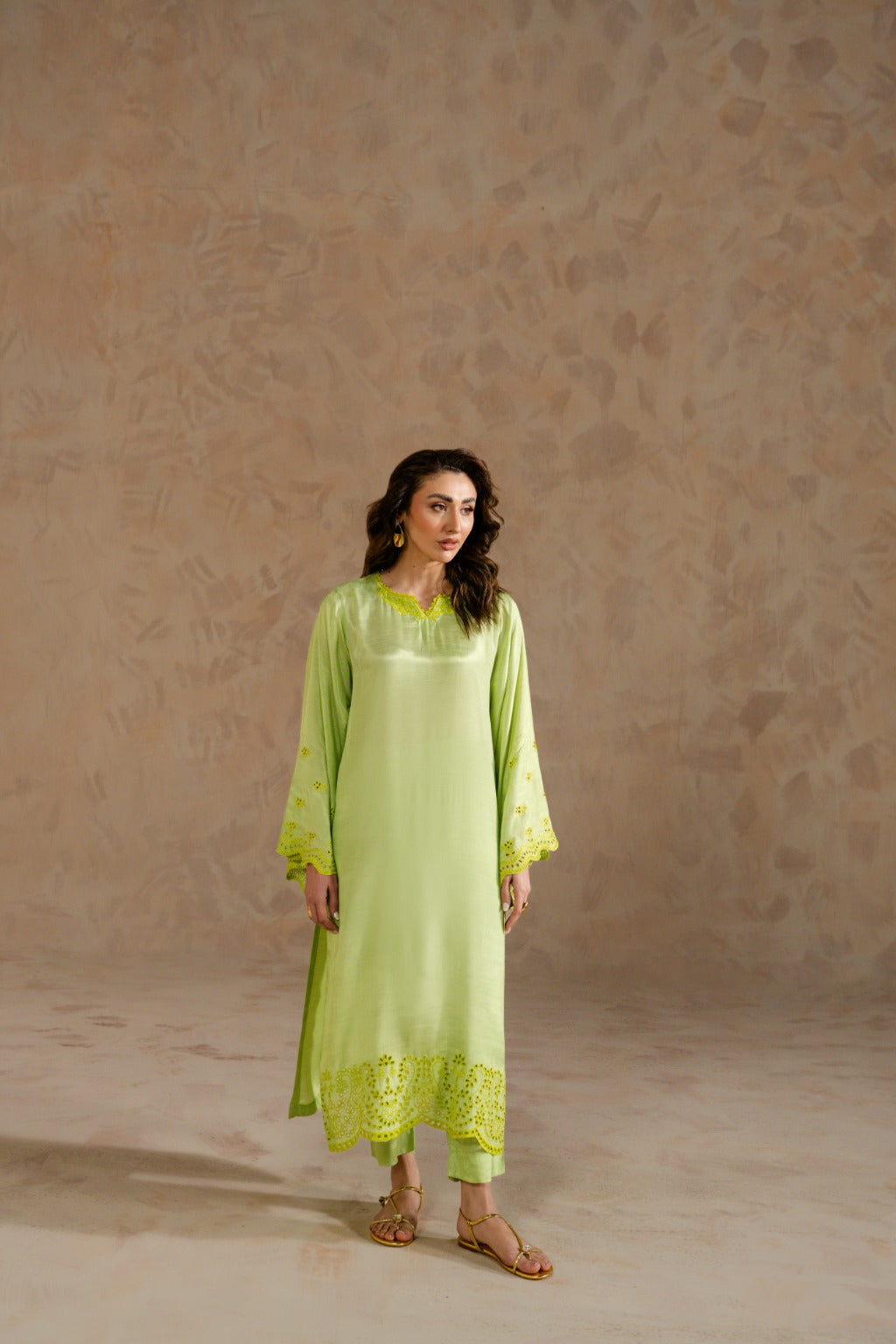 Raaenah Schiffli embroidered raw silk pret set by Zehnaz