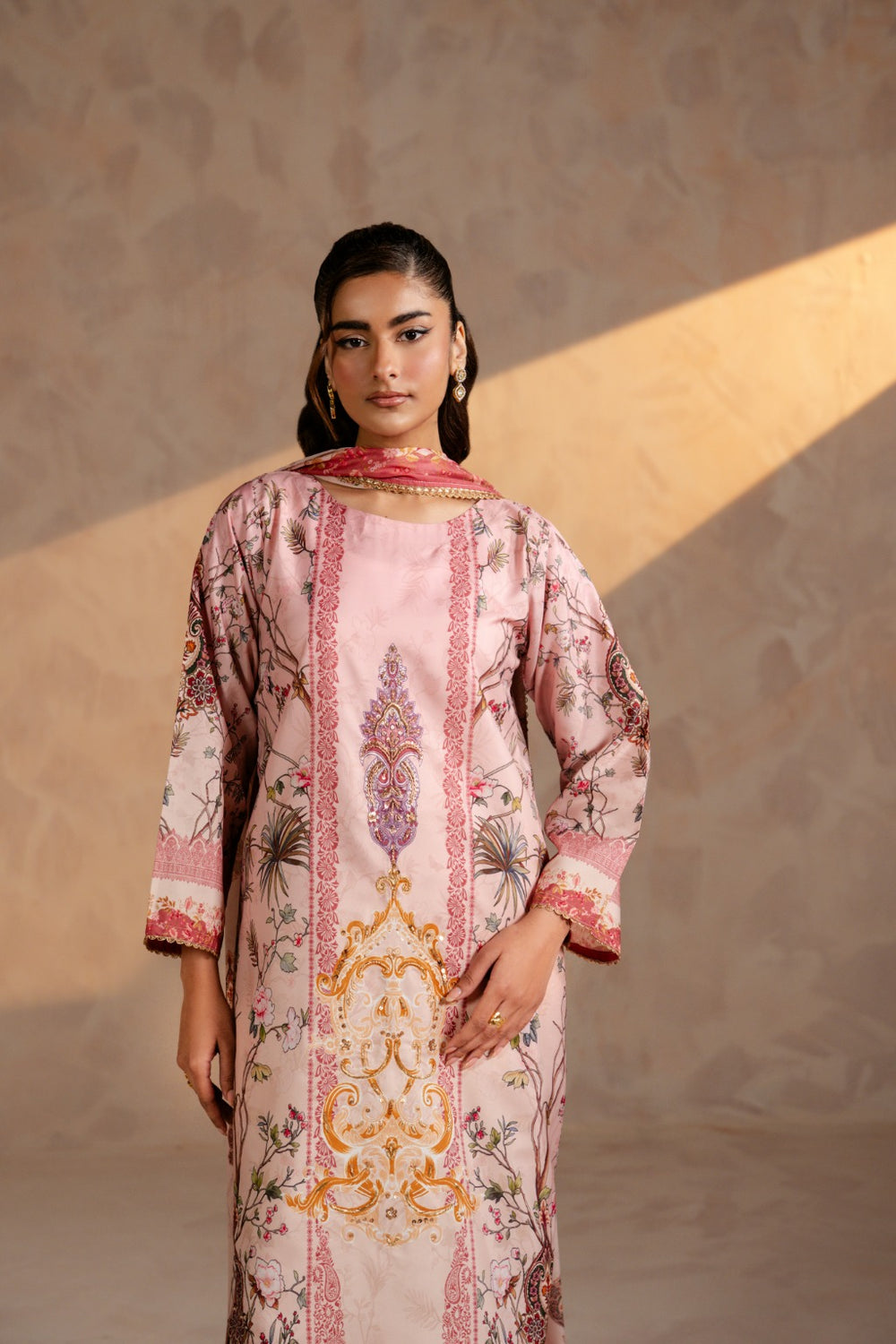 Elegant printed Swiss silk 3-piece pret outfit for women by Zehnaz