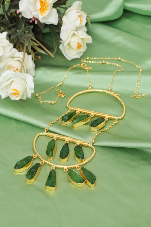 Alira Dyed Stone Necklace – Gold-Plated Raw Green Statement Jewelry