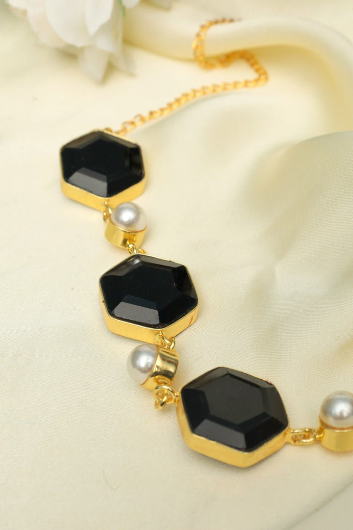 Black Hexagon & Pearl Chain Necklace – Gold - Tone Statement Jewelry - Zehnaz.ae