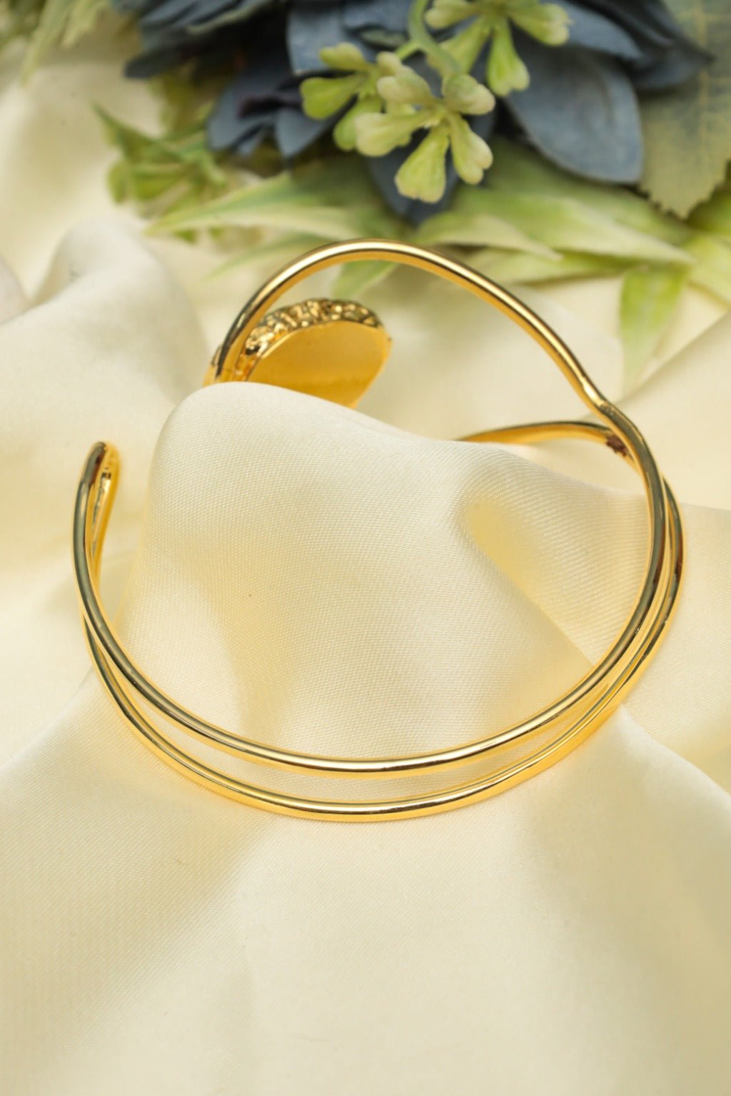 Clarita Gold - Plated Blue Agate Open Cuff Bangle - Zehnaz.ae