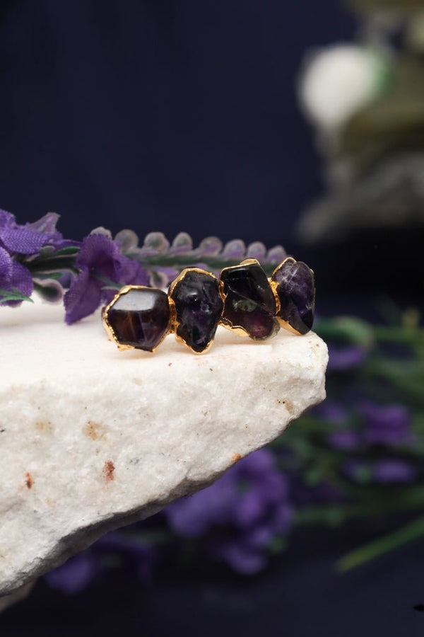 Gold Plated Adjustable Raw Amethyst Gemstone Ring - Zehnaz.ae