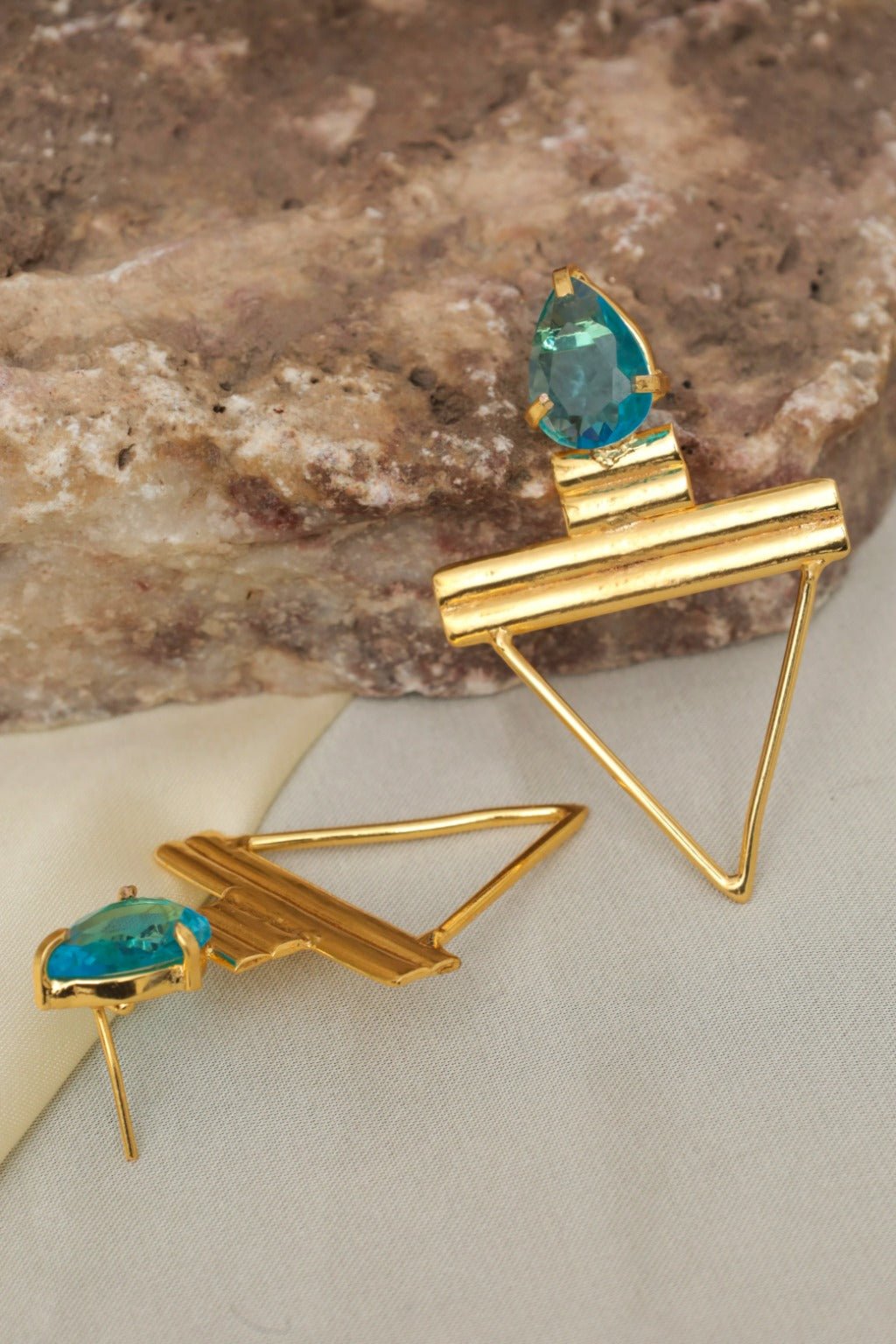 Gold Plated Blue Geometric Drop Earrings - Zehnaz.ae