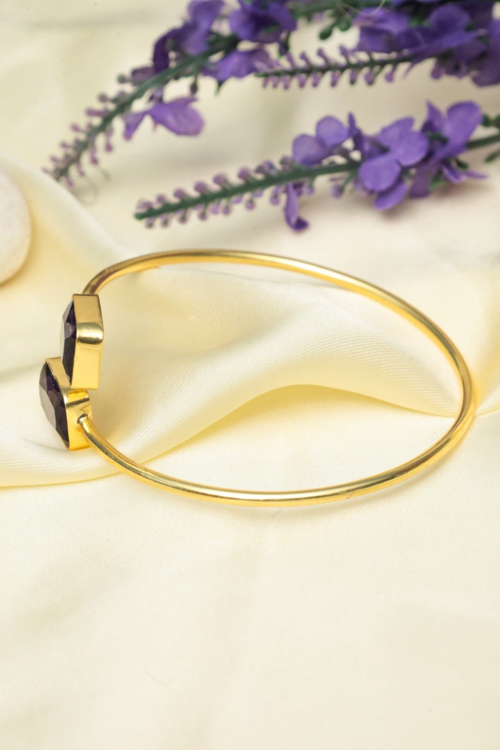 Gold plated Cuff Bracelet with Amethyst Stones - Zehnaz.ae