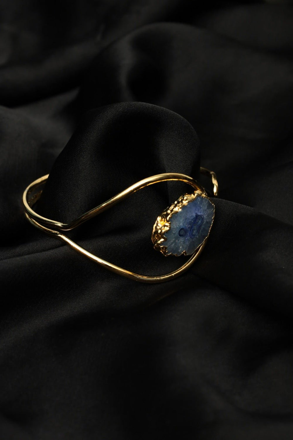 Gold - Plated Cuff Bracelet with Blue Agate Geode Stone – Statement Jewelry - Zehnaz.ae