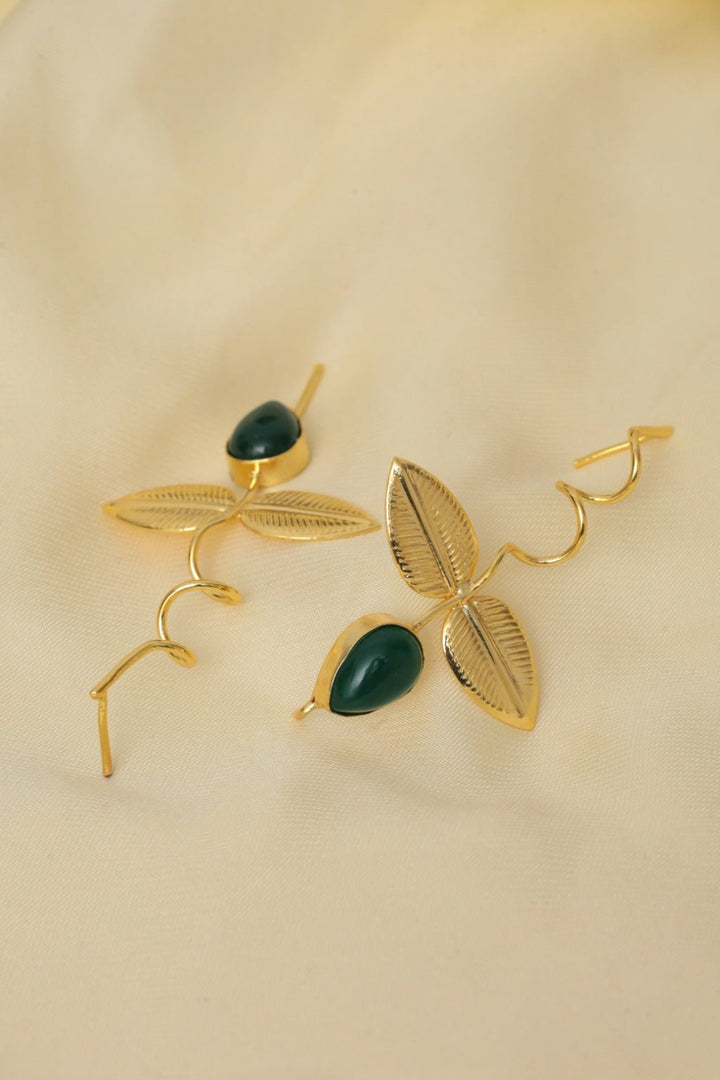 Gold Plated Green Leaf Brooch with Cabochon Stone - Zehnaz.ae