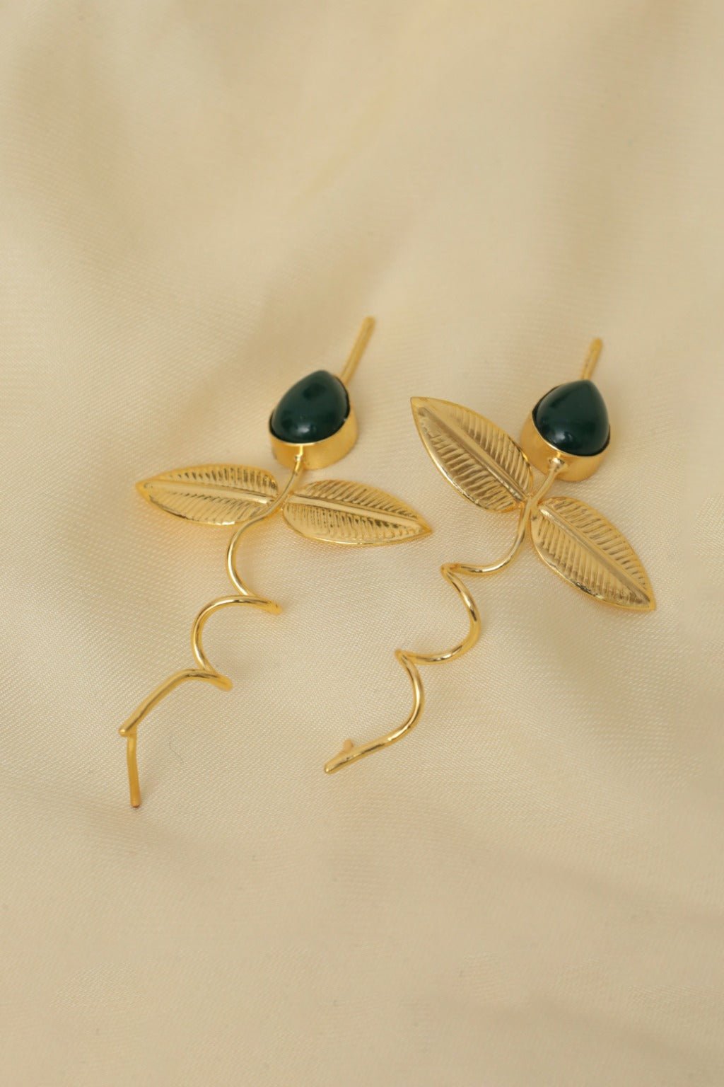 Gold Plated Green Leaf Brooch with Cabochon Stone - Zehnaz.ae