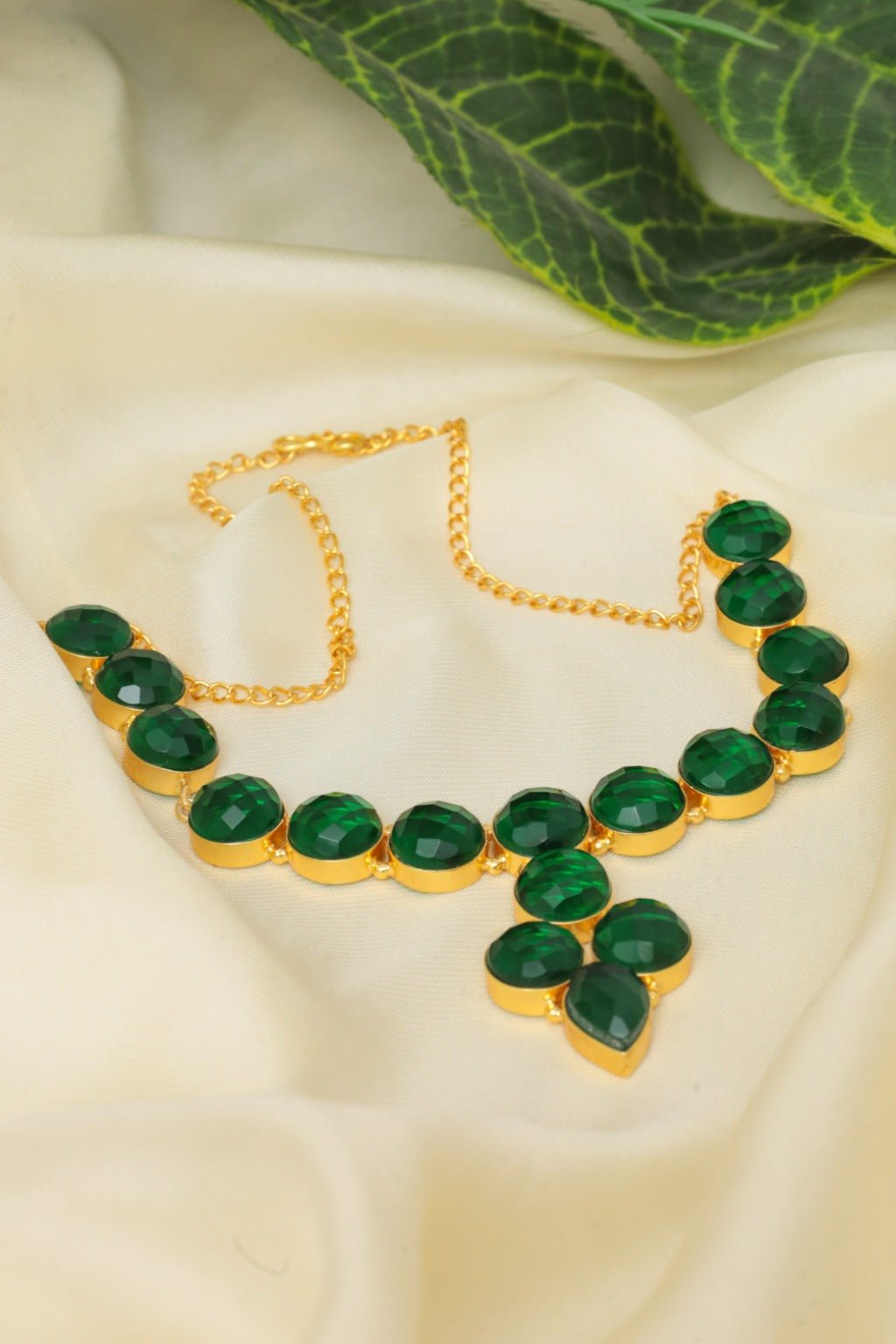 Gold - Plated Green Oval Stone Necklace – Statement Choker Jewelry - Zehnaz.ae
