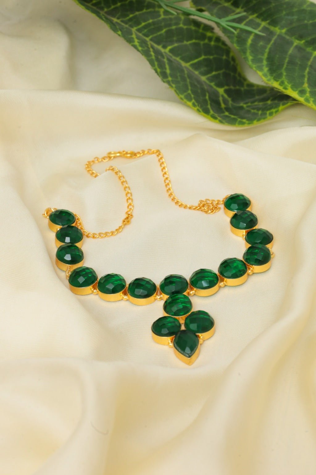 Gold - Plated Green Oval Stone Necklace – Statement Choker Jewelry - Zehnaz.ae