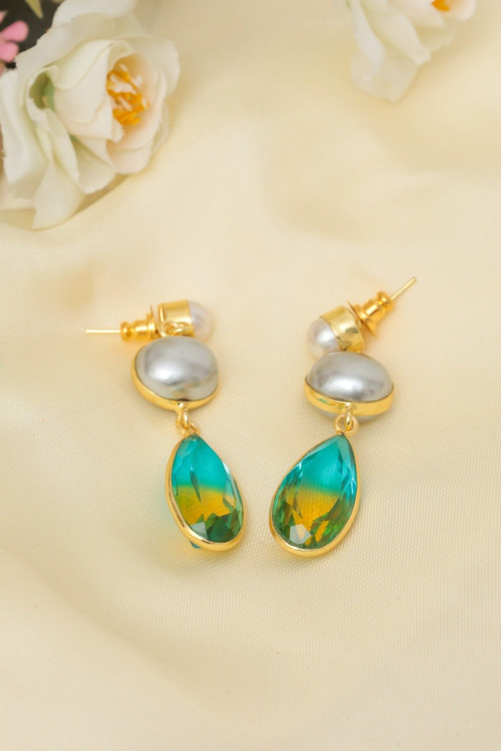 Gold Plated Grey Pearl Two - Tone Drop Earrings - Zehnaz.ae