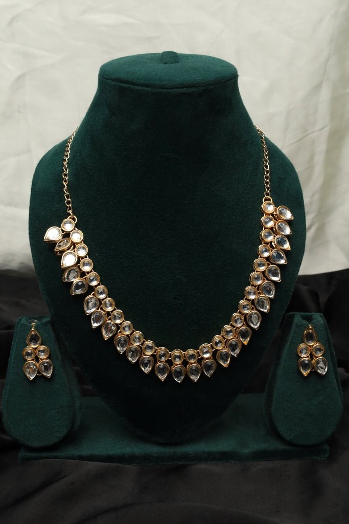 Gold - Plated Kundan Necklace Set with Matching Earrings - Zehnaz.ae