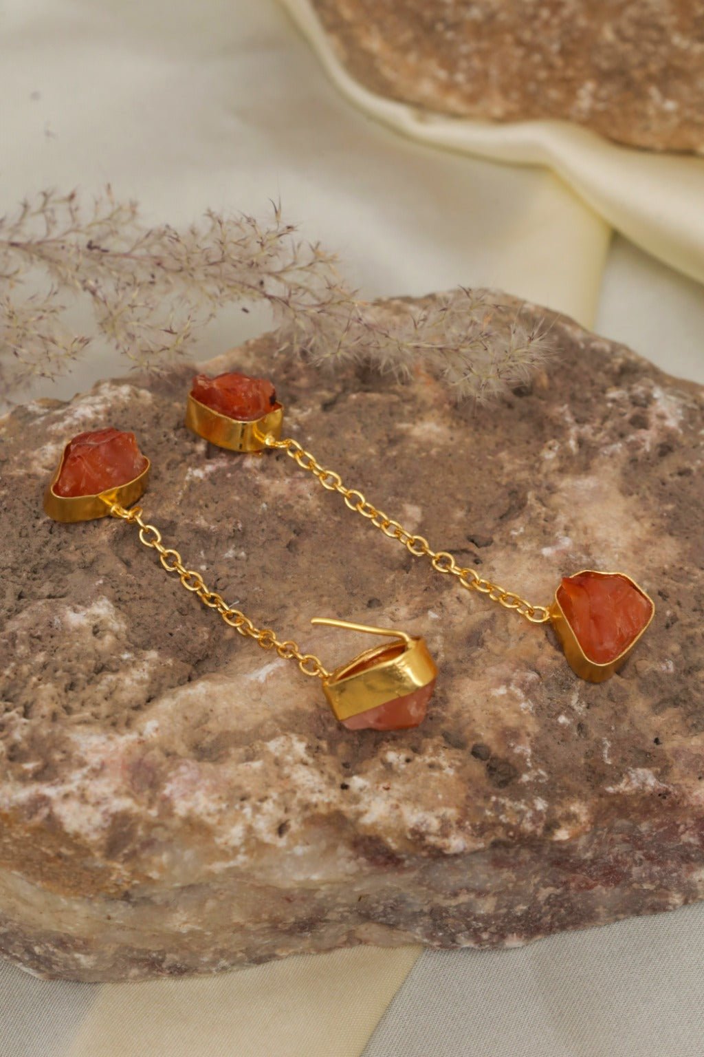 Gold - Plated Raw Carnelian Drop Earrings - Zehnaz.ae