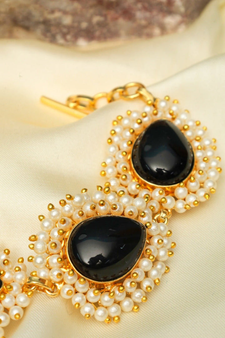 Gold - Tone Black Stone & Pearl Cluster Bracelet – Ethnic Statement Jewelry - Zehnaz.ae