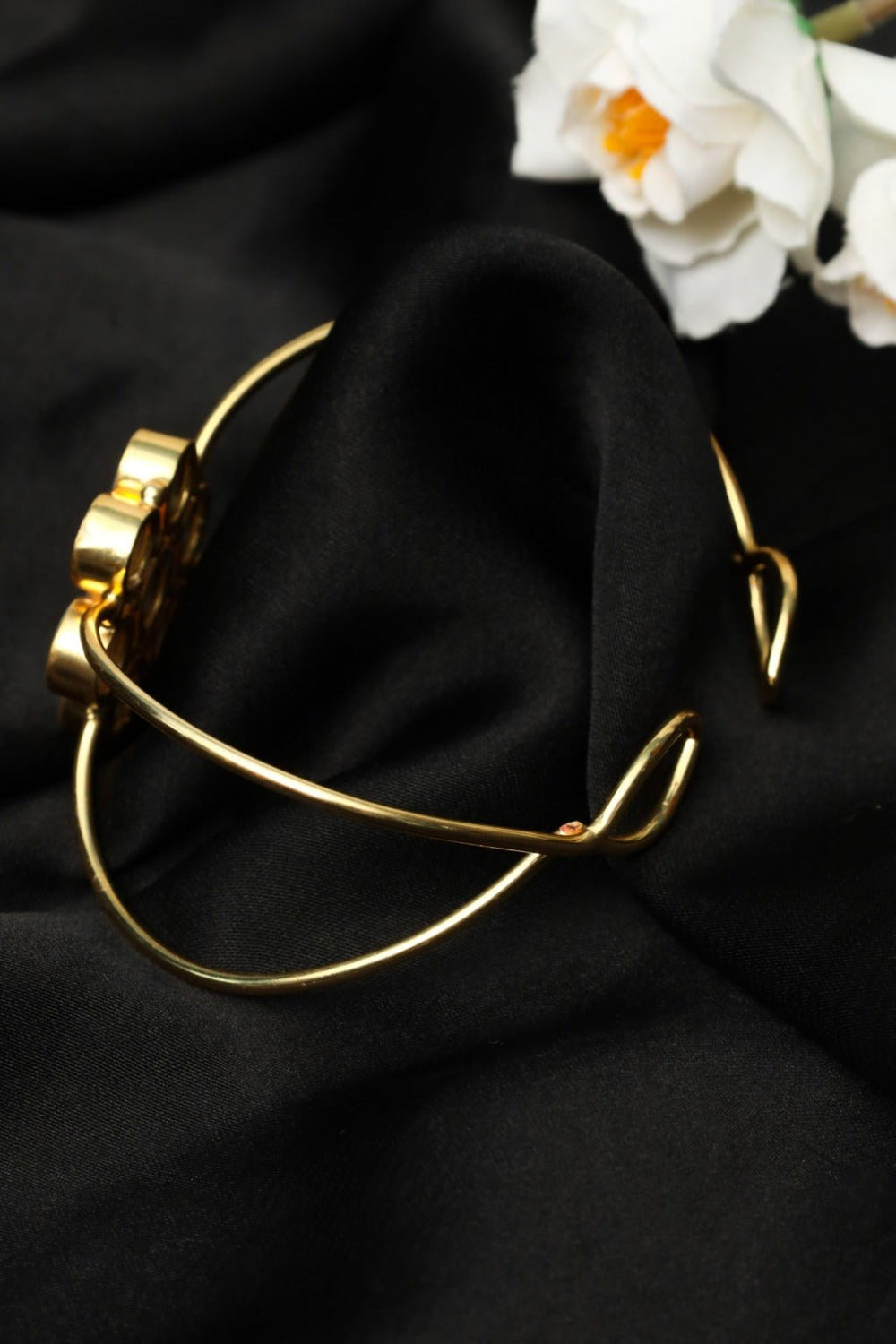 Gold - Tone Mother - of - Pearl Open Cuff Bracelet & Drop Earrings Set – Elegant Floral Jewelry - Zehnaz.ae