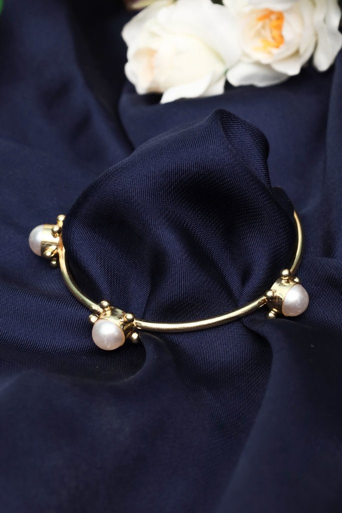 Gold - Tone Open Cuff Pearl Bracelet – Chic & Minimalist - Zehnaz.ae