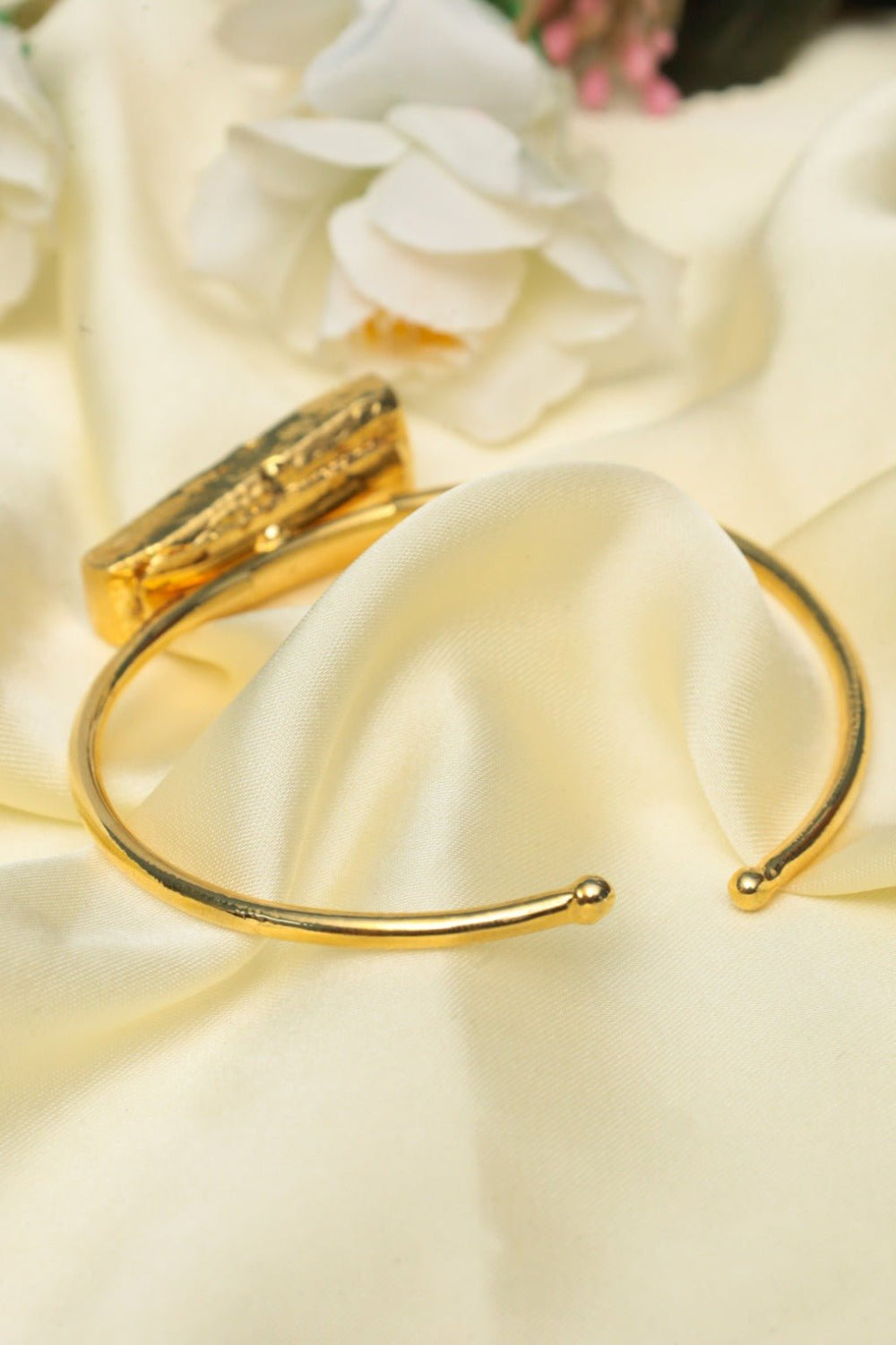 Gold - Tone Raw Stone Open Cuff Bracelet – Bold Orange Gemstone Statement - Zehnaz.ae