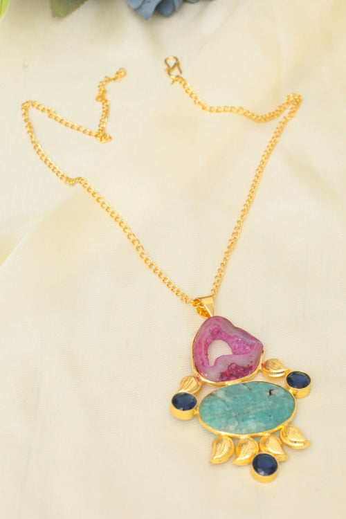 Golden Agate Necklace – Gold-Plated Statement Jewelry with Pink & Turquoise Stones