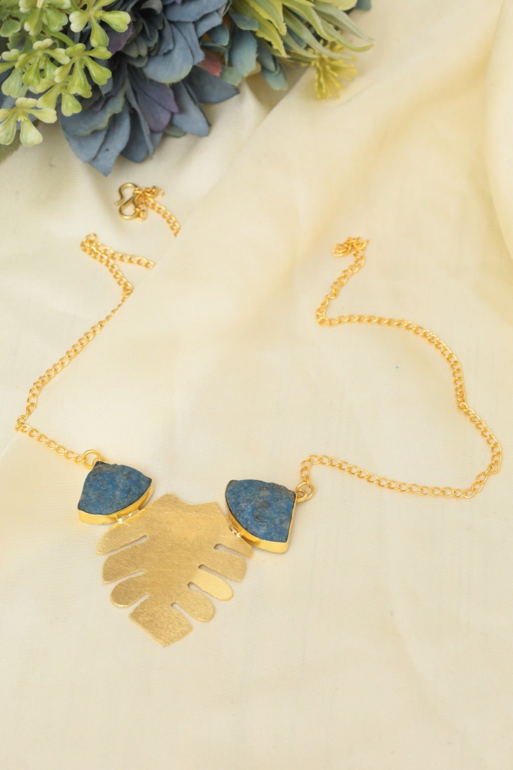 Golden Leaf Necklace – Gold - Plated Bohemian Statement Jewelry - Zehnaz.ae