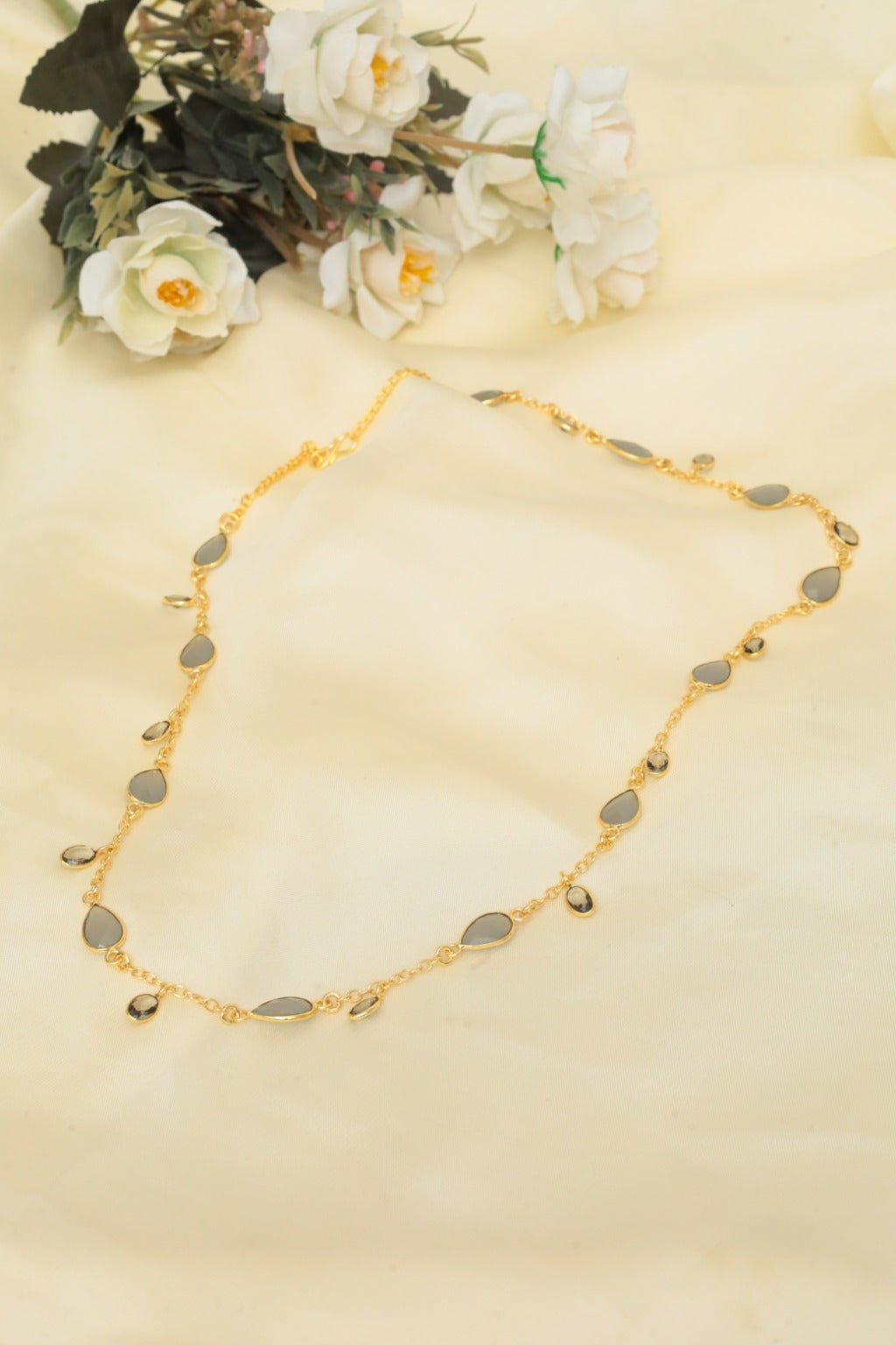 Gray Elegance Necklace - Zehnaz.ae
