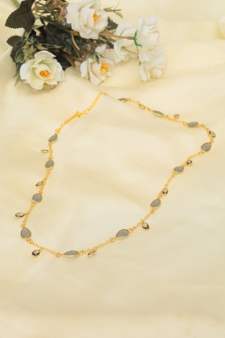 Gray Elegance Necklace - Zehnaz.ae