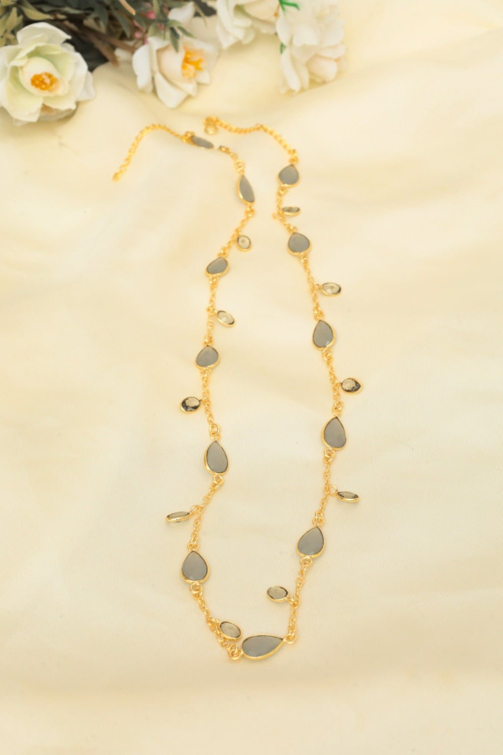 Gray Elegance Necklace - Zehnaz.ae