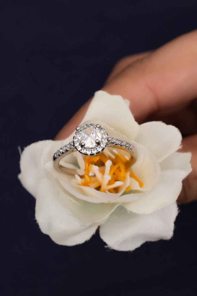 Halo Round - Cut Simulated Diamond Ring with Split Shank - Zehnaz.ae