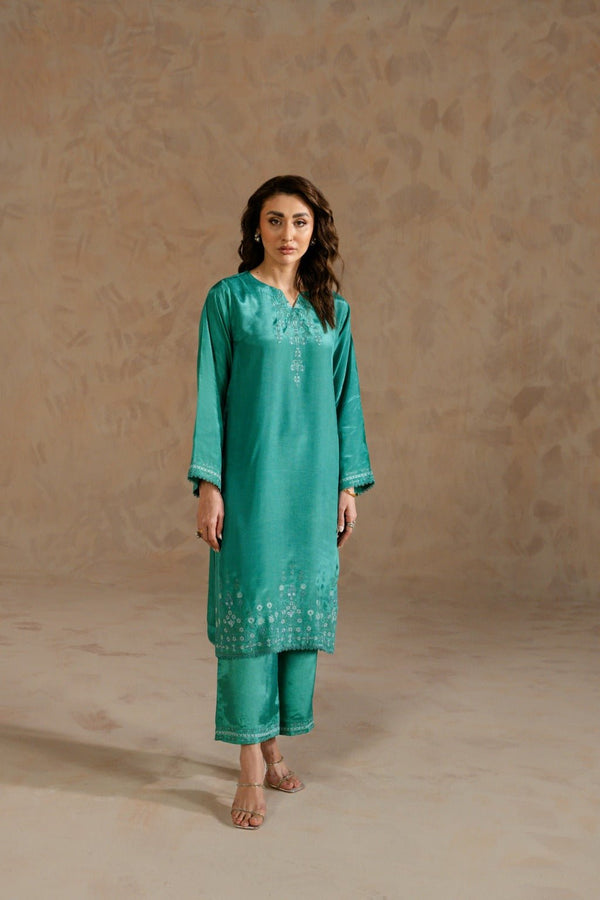 Nayra – Embroidered Russian Silk 2Pc Suit - Zehnaz.ae