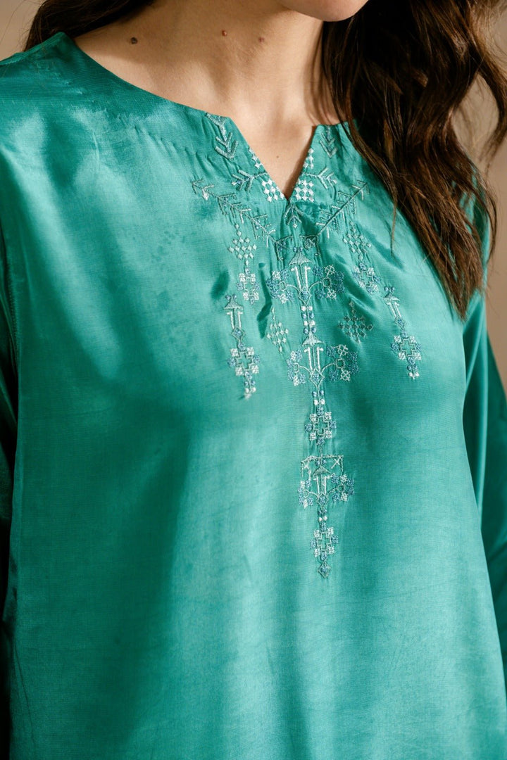 Nayra – Embroidered Russian Silk 2Pc Suit - Zehnaz.ae