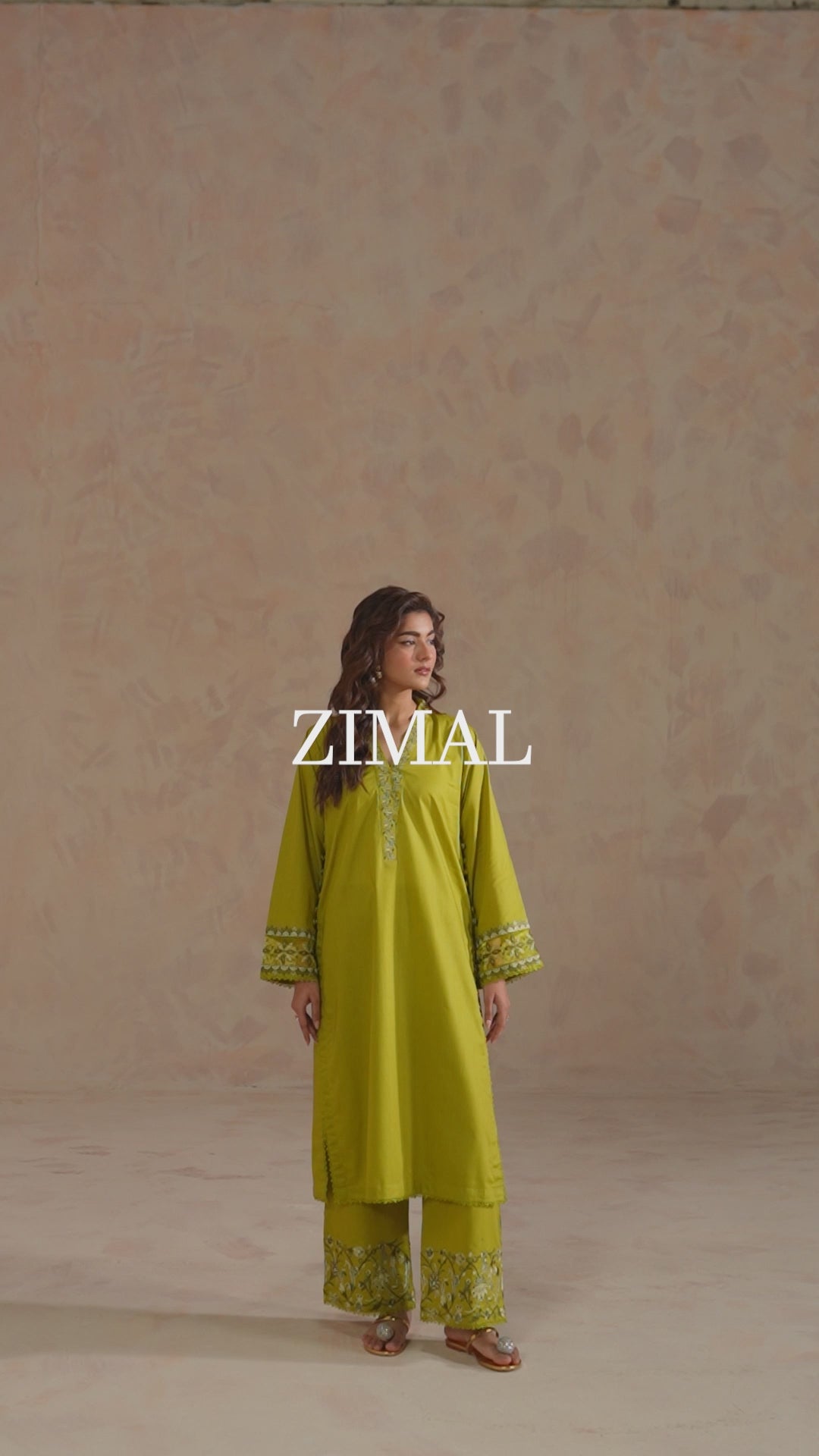 Premium embroidered cambric pret set with keyhole sleeves for women by Zehnaz Pakistan