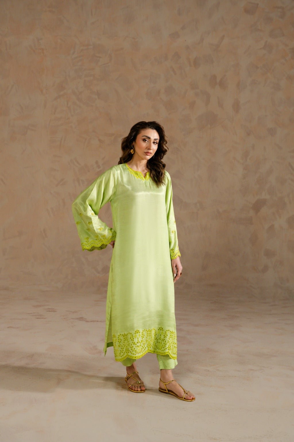 Raaenah – Schiffli Embroidered Raw Silk Set - Zehnaz.ae