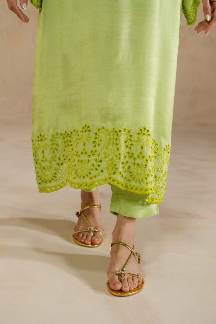 Raaenah – Schiffli Embroidered Raw Silk Set - Zehnaz.ae
