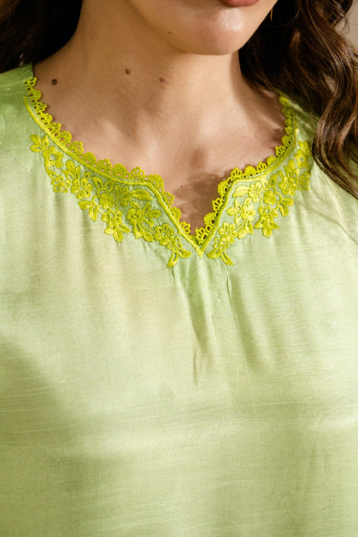 Raaenah – Schiffli Embroidered Raw Silk Set - Zehnaz.ae