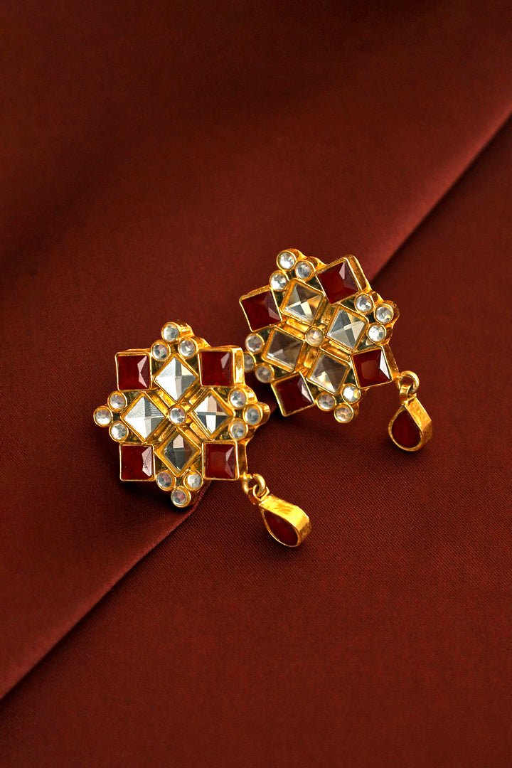 Red Aura Kundan Studs - Zehnaz.ae