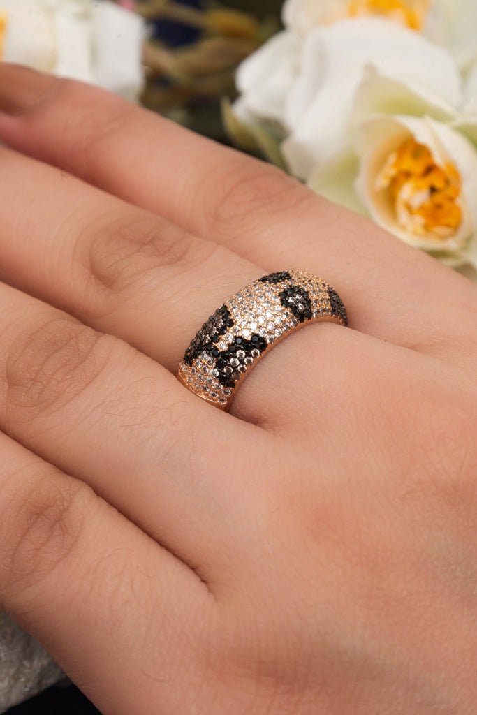 Rose Gold Plated Leopard Print Open Cuff Ring with Pave Stones - Zehnaz.ae