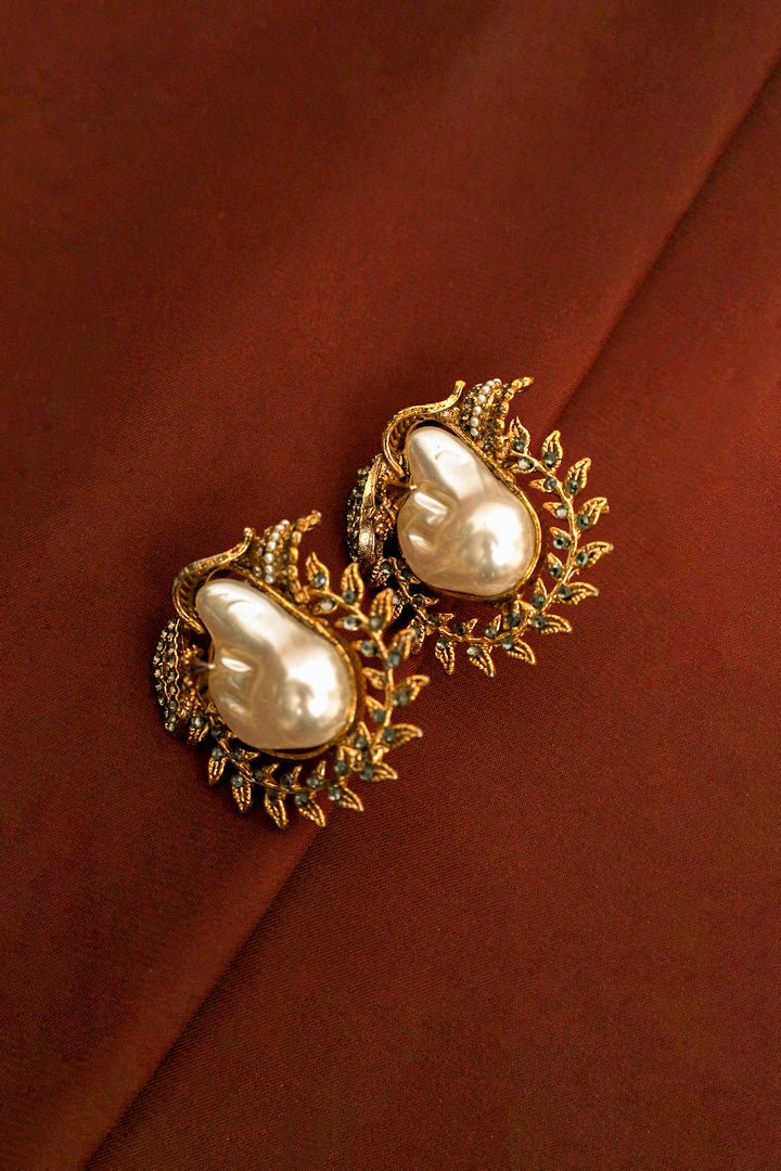 Sultana Pearl Choker Set - Zehnaz.ae