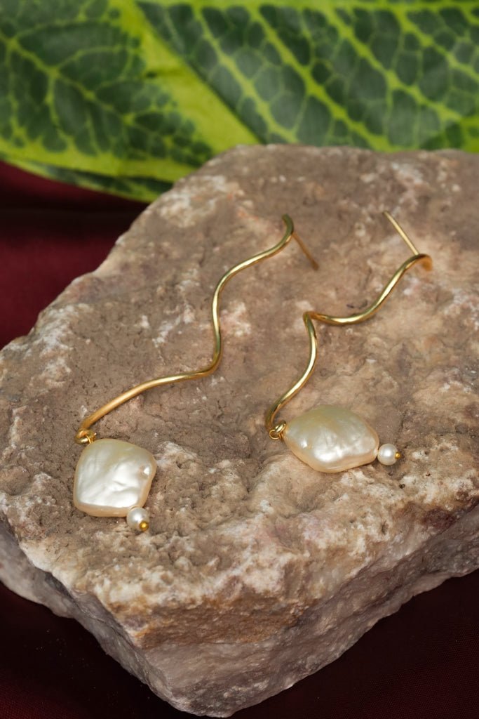 Wave Pearl Drops - Zehnaz.ae