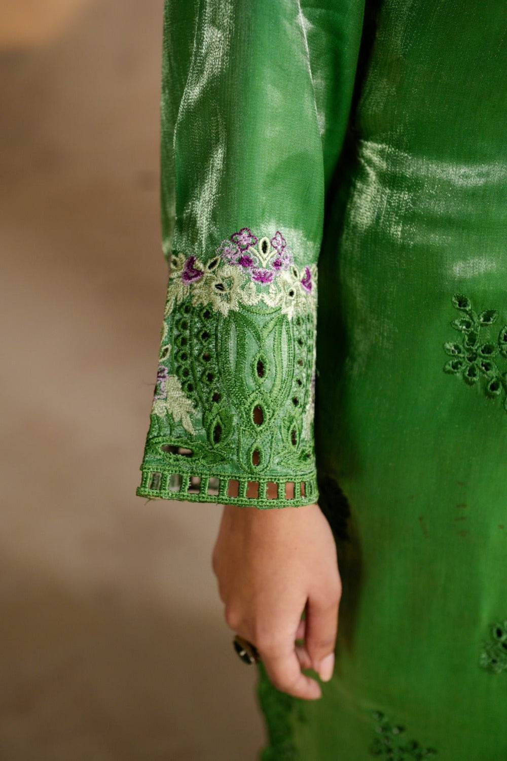 Zarlish – Embroidered Shisha Silk Kaftan Set with Dupatta - Zehnaz.ae